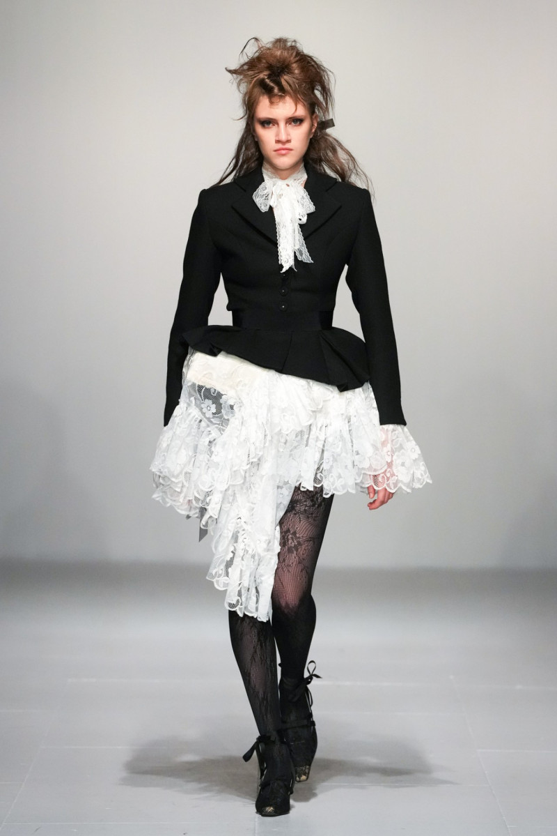 Yuhan Wang fashion show for Autumn/Winter 2024