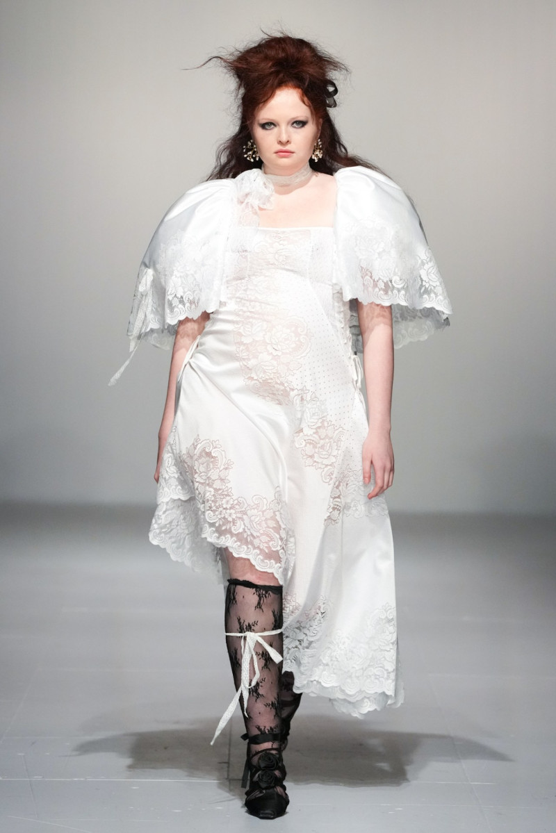 Yuhan Wang fashion show for Autumn/Winter 2024