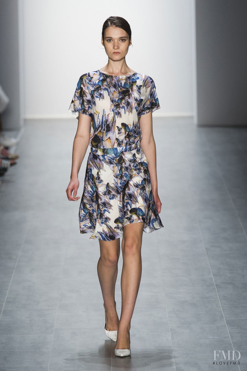 Hien Le fashion show for Spring/Summer 2015