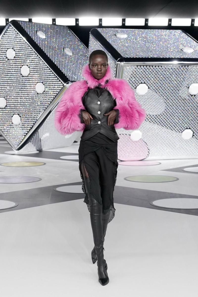 Akolde Meen featured in  the Off-White fashion show for Autumn/Winter 2024
