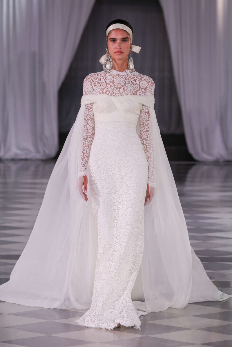 Giambattista Valli Bridal fashion show for Spring/Summer 2025