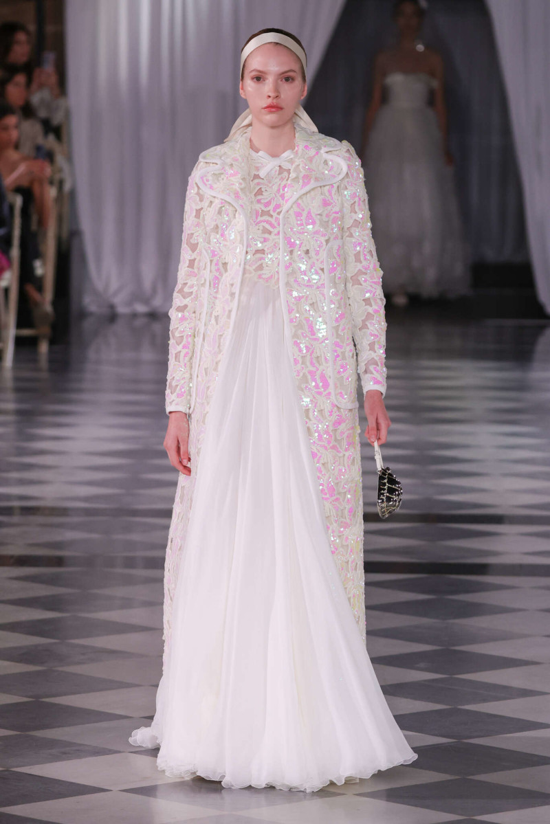 Giambattista Valli Bridal fashion show for Spring/Summer 2025