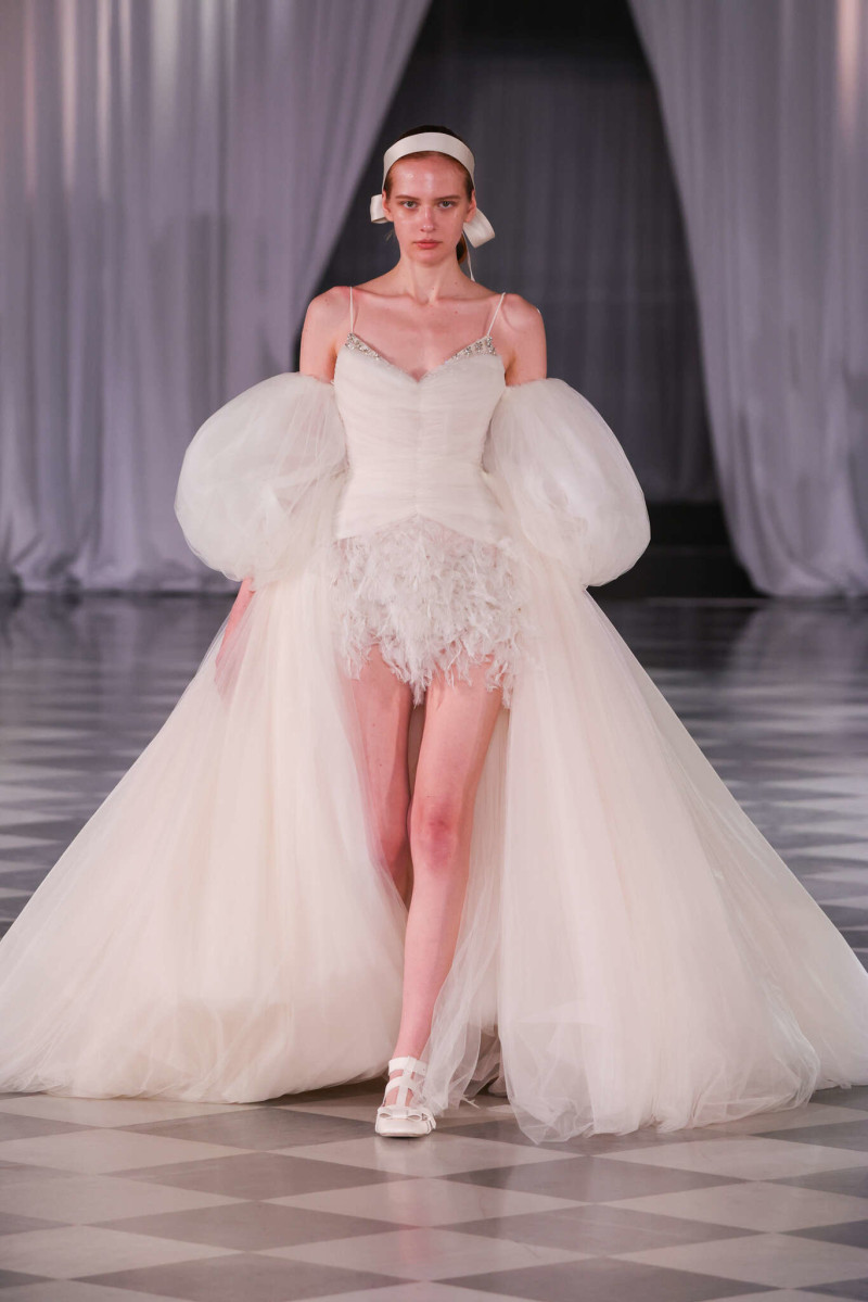 Giambattista Valli Bridal fashion show for Spring/Summer 2025