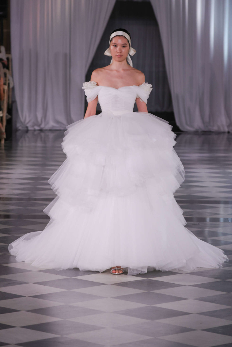 Giambattista Valli Bridal fashion show for Spring/Summer 2025