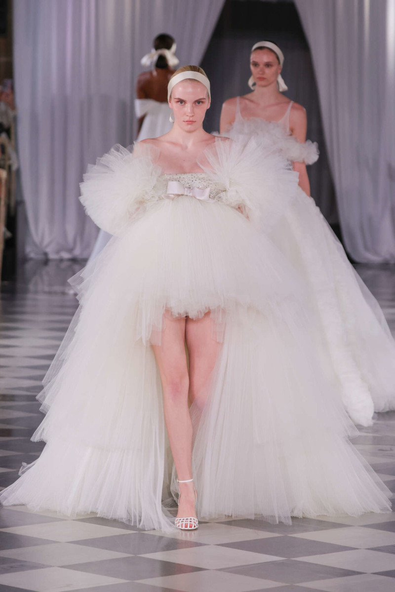 Giambattista Valli Bridal fashion show for Spring/Summer 2025