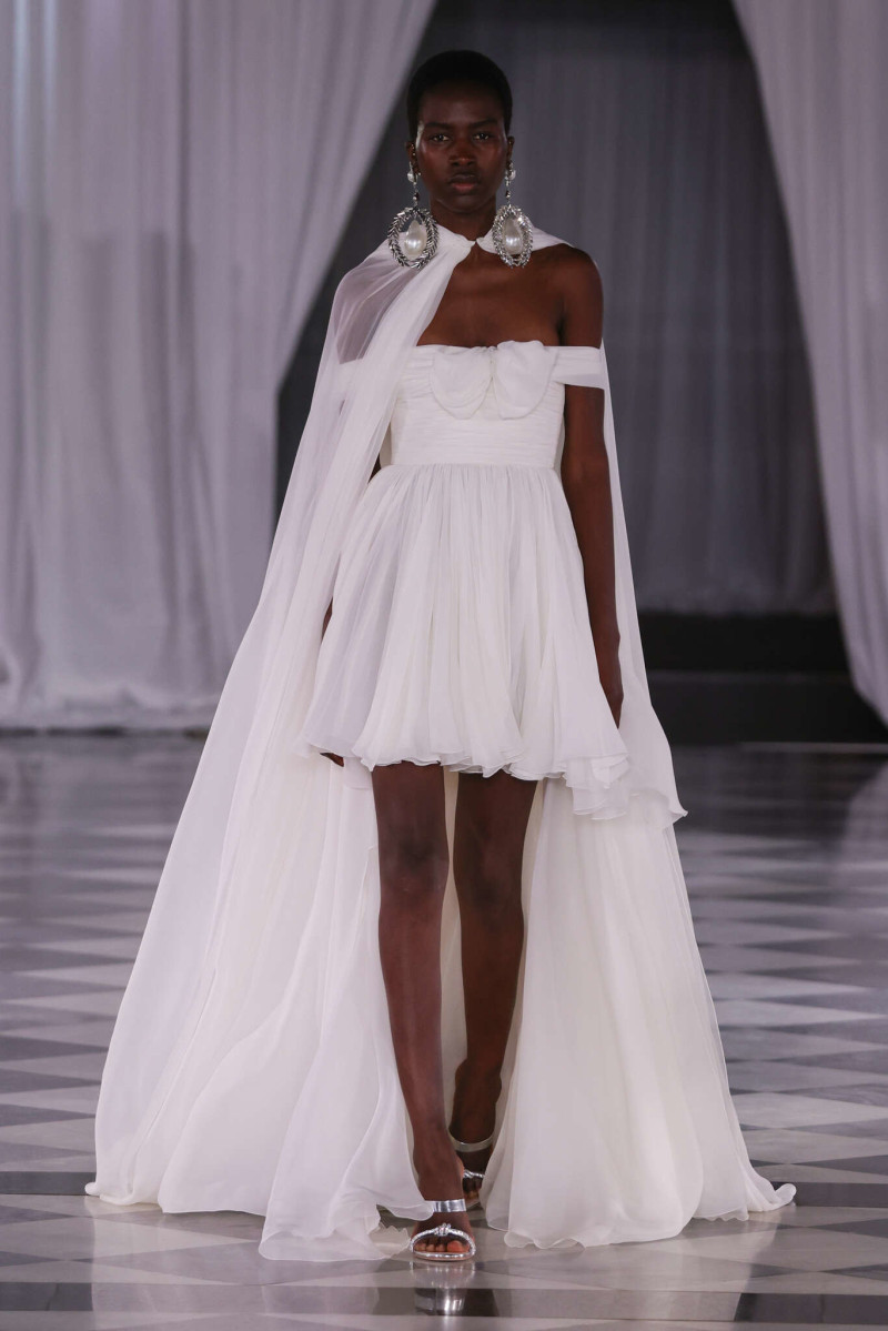 Giambattista Valli Bridal fashion show for Spring/Summer 2025