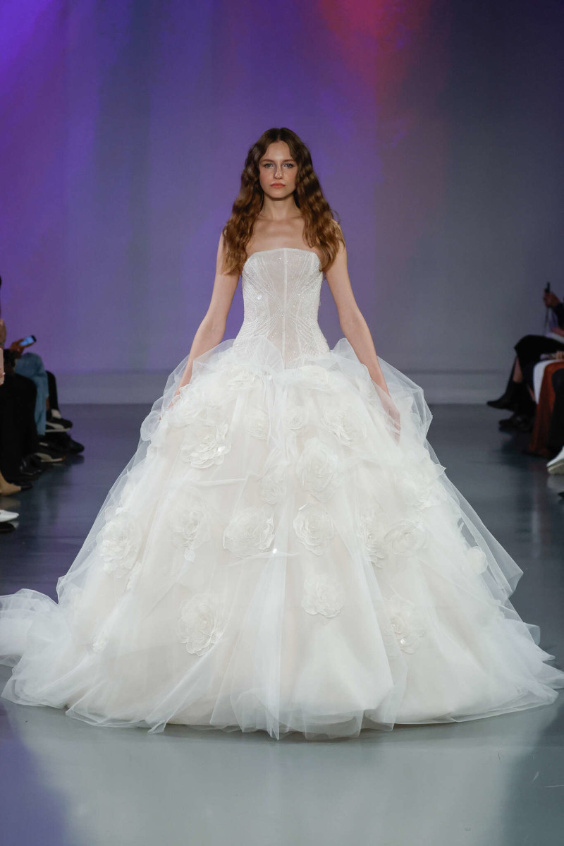 Ines Di Santo Bridal fashion show for Spring/Summer 2025