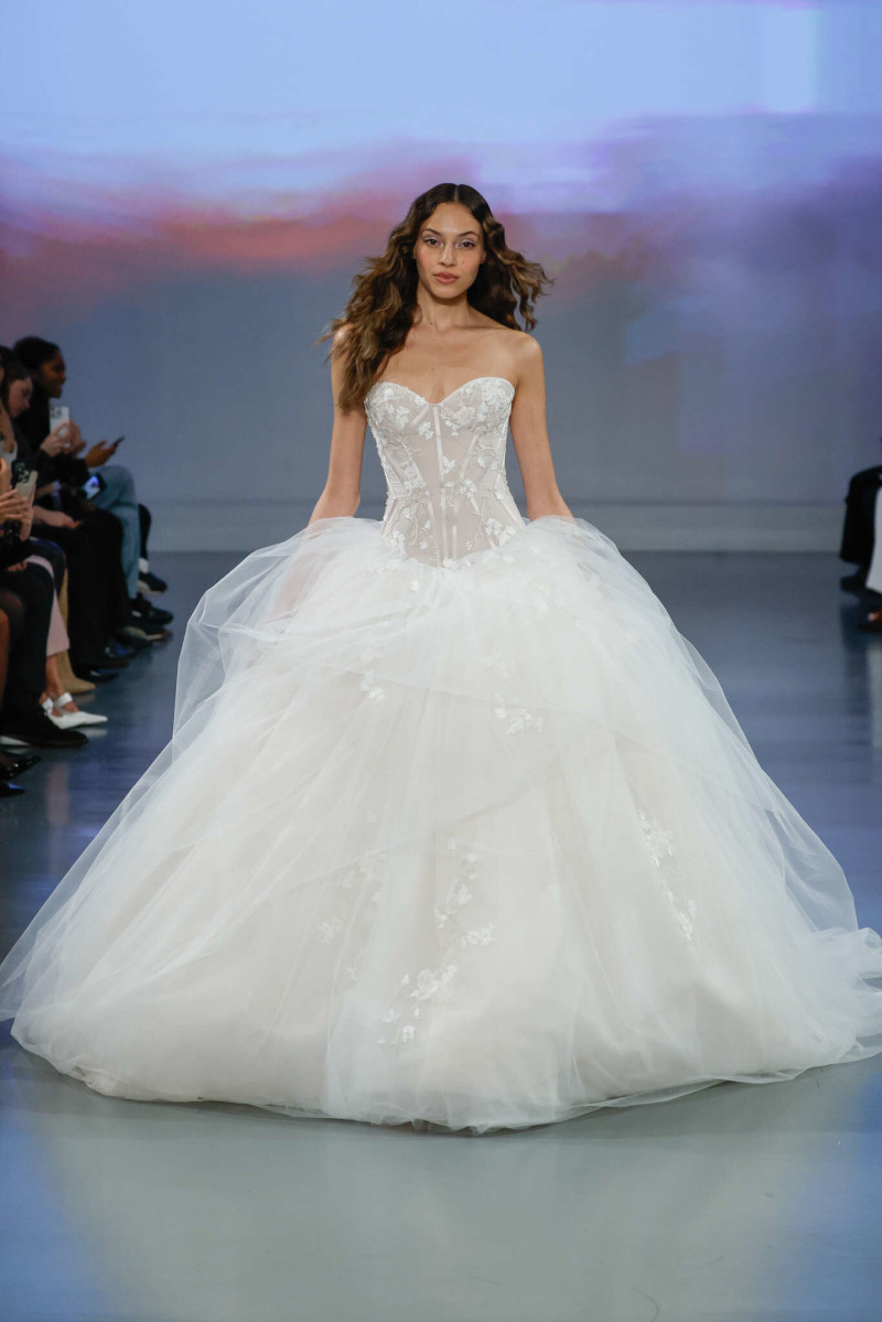 Ines Di Santo Bridal fashion show for Spring/Summer 2025