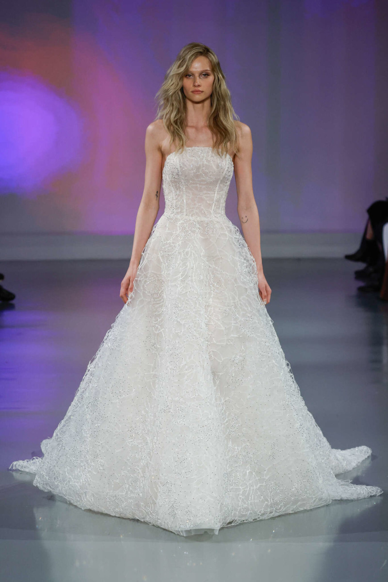 Ines Di Santo Bridal fashion show for Spring/Summer 2025