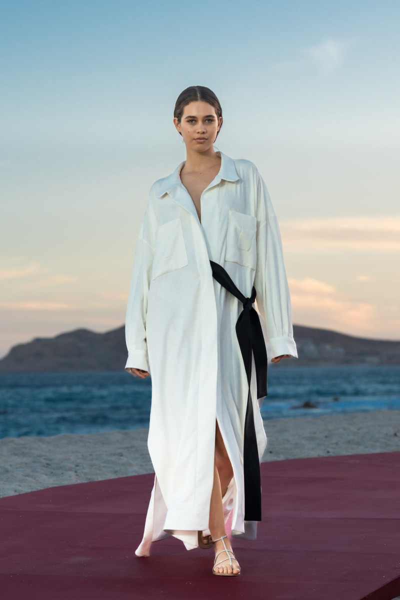 Kris Goyri La Vacacion fashion show for Resort 2025