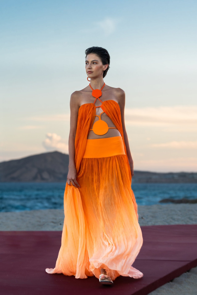 Kris Goyri La Vacacion fashion show for Resort 2025