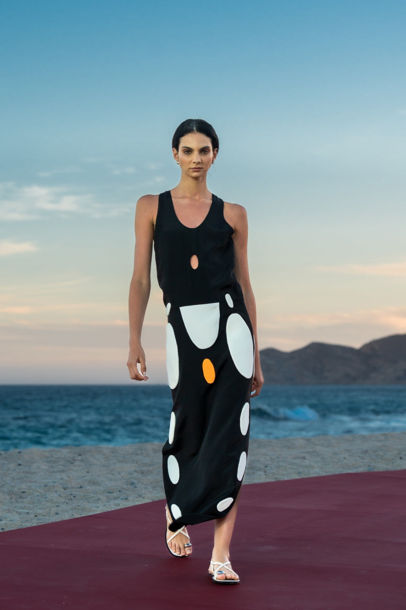 Kris Goyri La Vacacion fashion show for Resort 2025