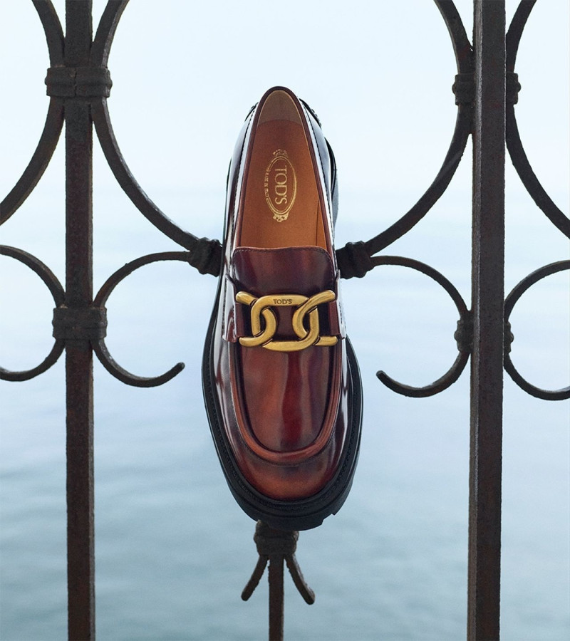 Alix Bouthors featured in  the Tod\'s s Fall Winter 2023-2024 campaign advertisement for Autumn/Winter 2023