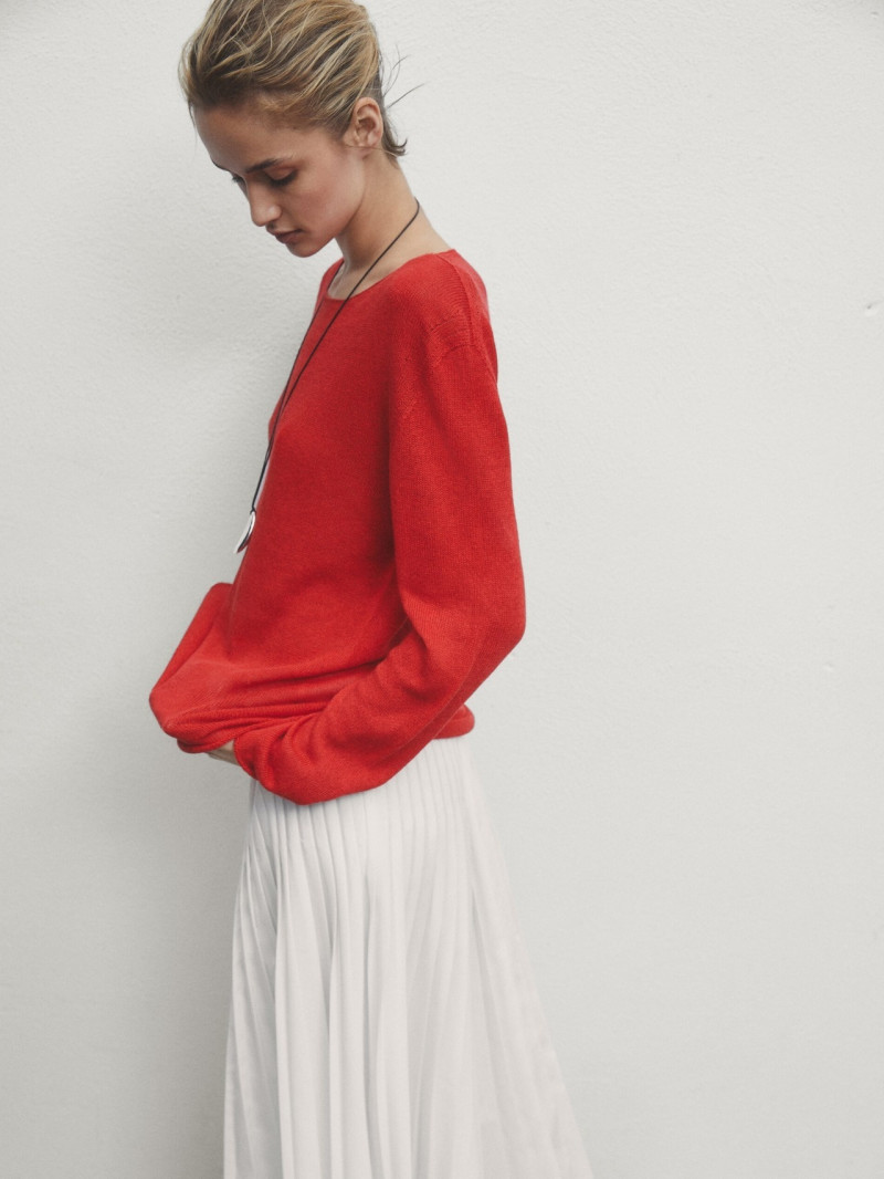 Massimo Dutti lookbook for Spring/Summer 2024