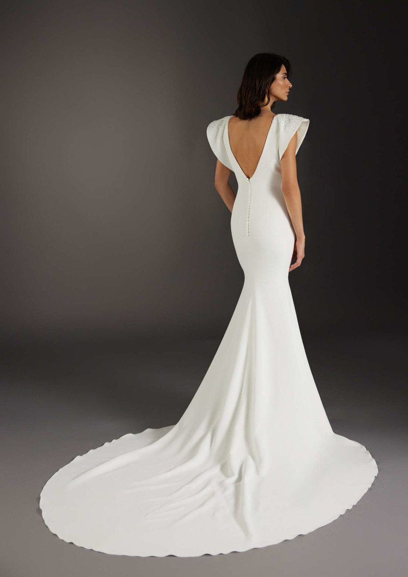 Pronovias lookbook for Spring 2025