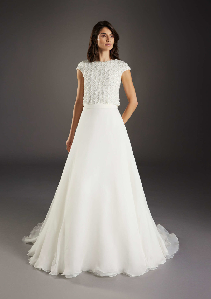 Pronovias lookbook for Spring 2025