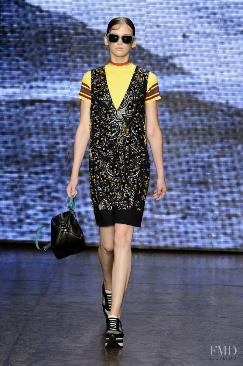 Anka Kuryndina featured in  the DKNY fashion show for Spring/Summer 2015