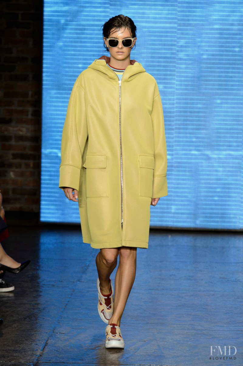 DKNY fashion show for Spring/Summer 2015