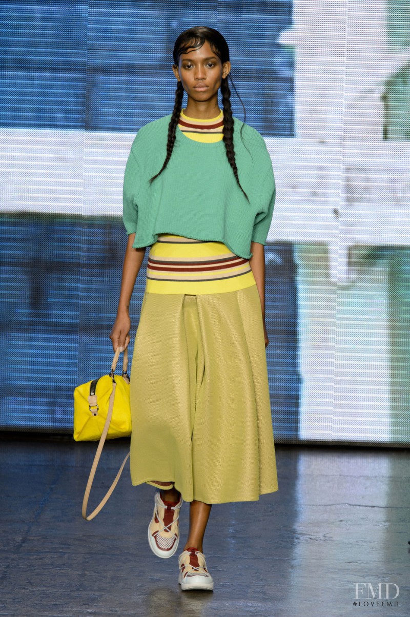 DKNY fashion show for Spring/Summer 2015