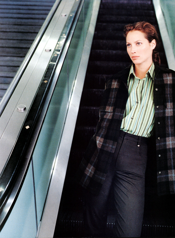 Christy Turlington featured in  the Macy\'s advertisement for Autumn/Winter 1993