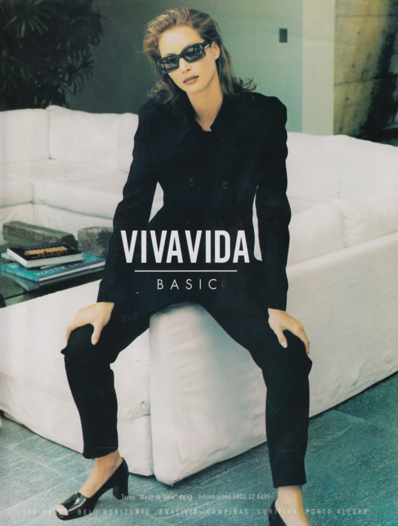 Christy Turlington featured in  the Vivavida advertisement for Spring/Summer 1997