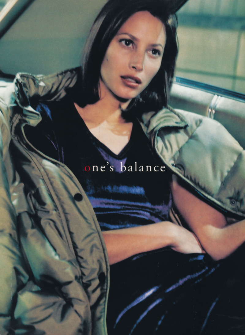 Christy Turlington featured in  the Ellen Tracy advertisement for Autumn/Winter 1998