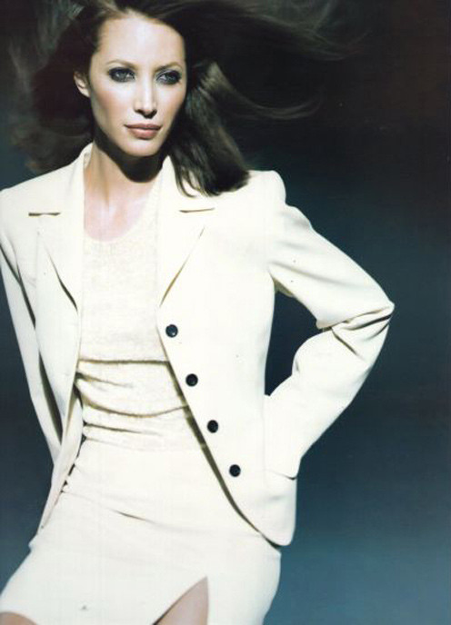 Christy Turlington featured in  the mondi advertisement for Autumn/Winter 1998