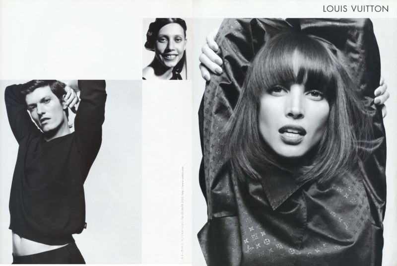 Christy Turlington featured in  the Louis Vuitton advertisement for Autumn/Winter 2000