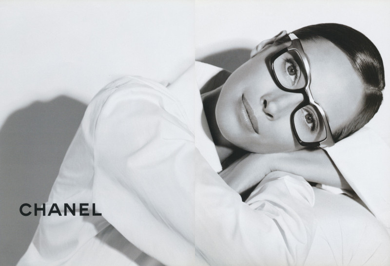 Christy Turlington featured in  the Chanel Eyewear advertisement for Spring/Summer 2008