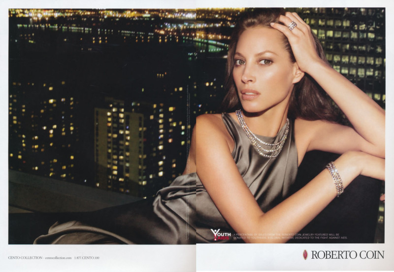 Christy Turlington featured in  the Roberto Coin advertisement for Autumn/Winter 2008