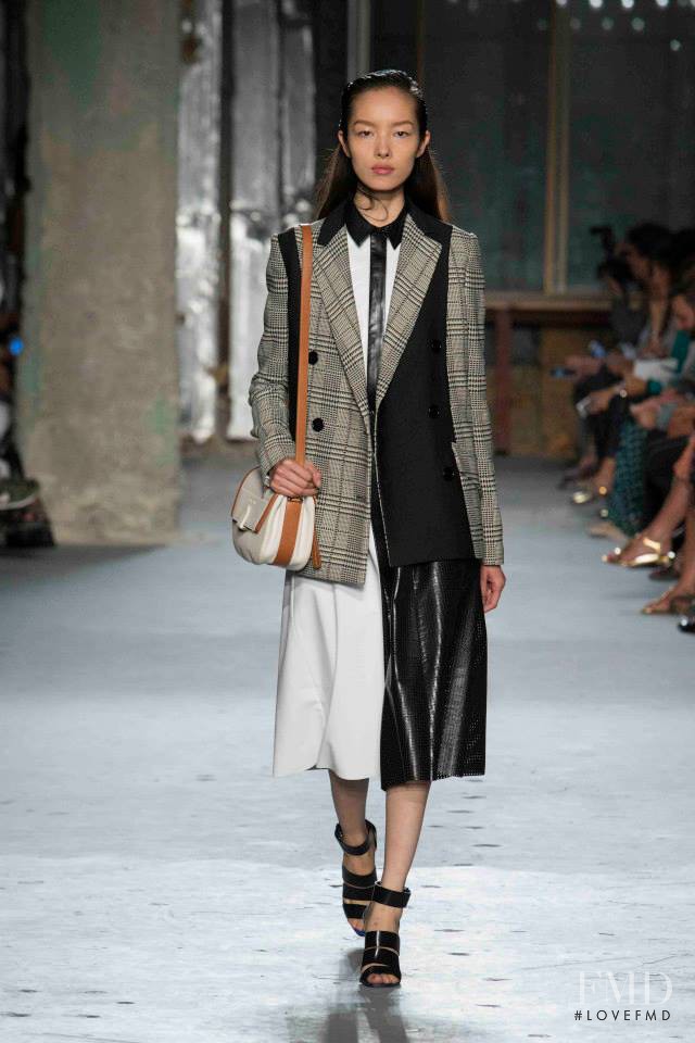 Fei Fei Sun featured in  the Proenza Schouler fashion show for Spring/Summer 2015