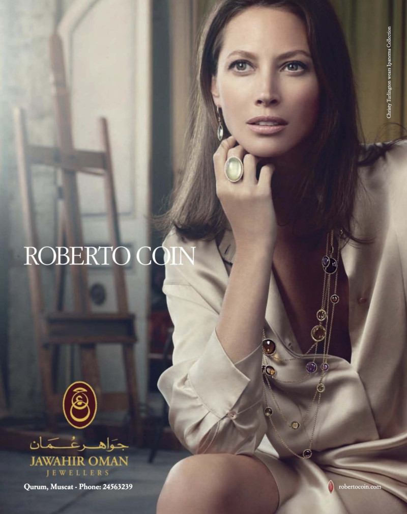 Christy Turlington featured in  the Roberto Coin advertisement for Autumn/Winter 2011