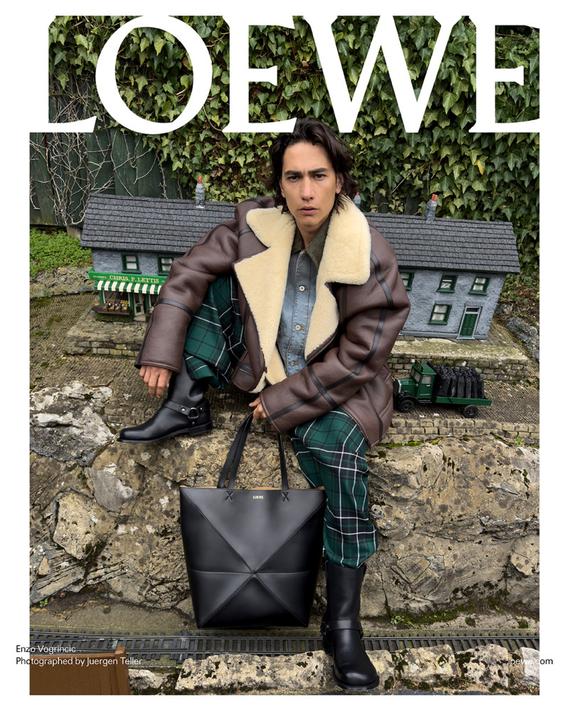 Loewe advertisement for Pre-Fall 2024