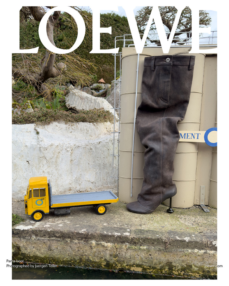 Loewe advertisement for Pre-Fall 2024