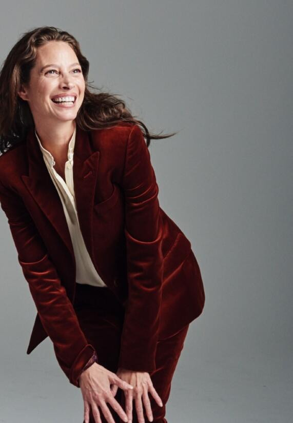 Christy Turlington featured in  the Cole Haan advertisement for Spring/Summer 2018