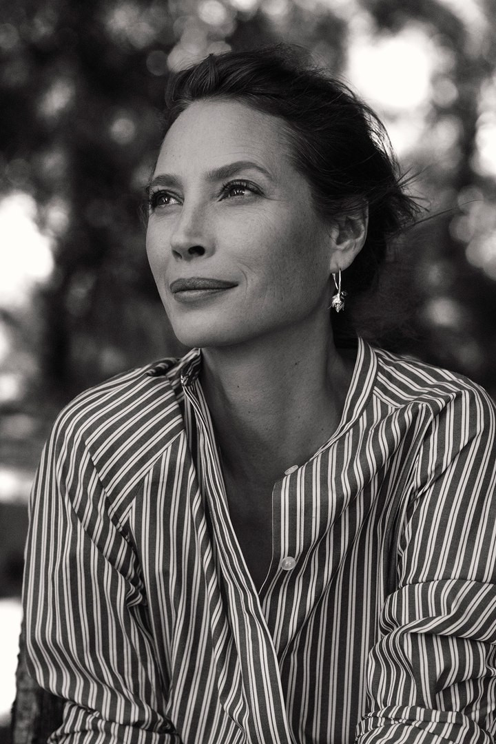 Christy Turlington featured in  the H&M advertisement for Autumn/Winter 2018