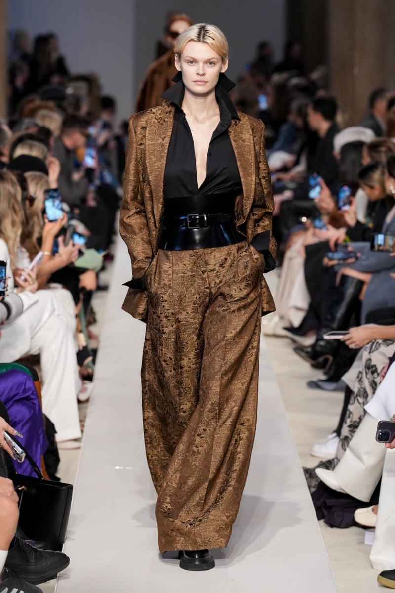 Max Mara fashion show for Autumn/Winter 2023