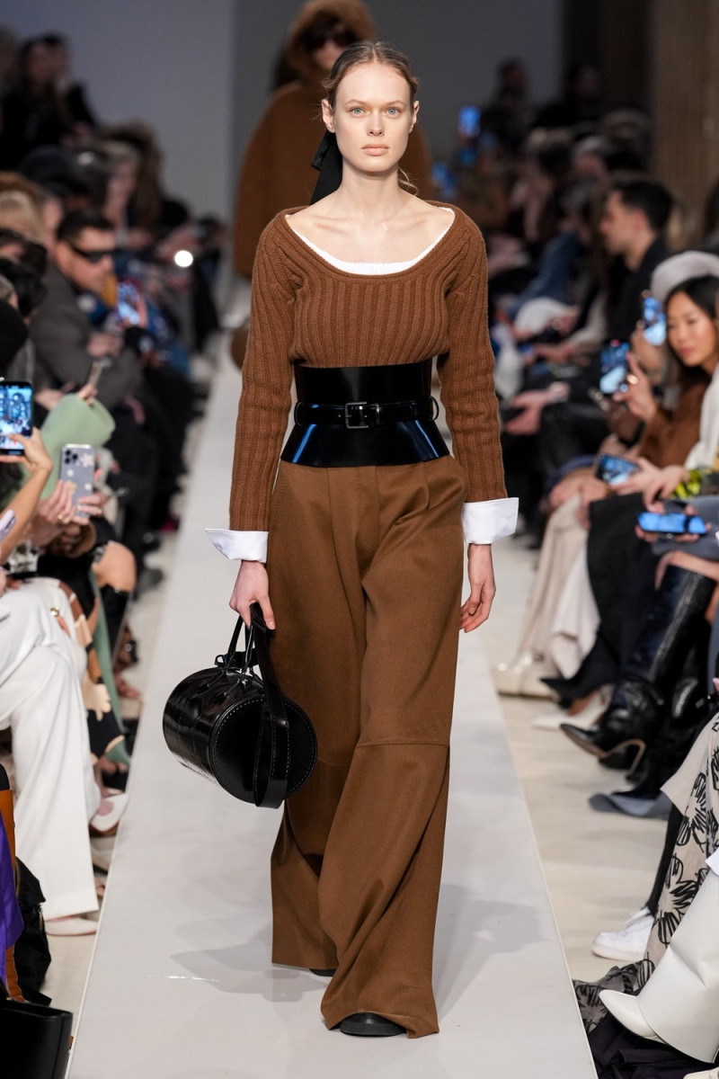 Max Mara fashion show for Autumn/Winter 2023