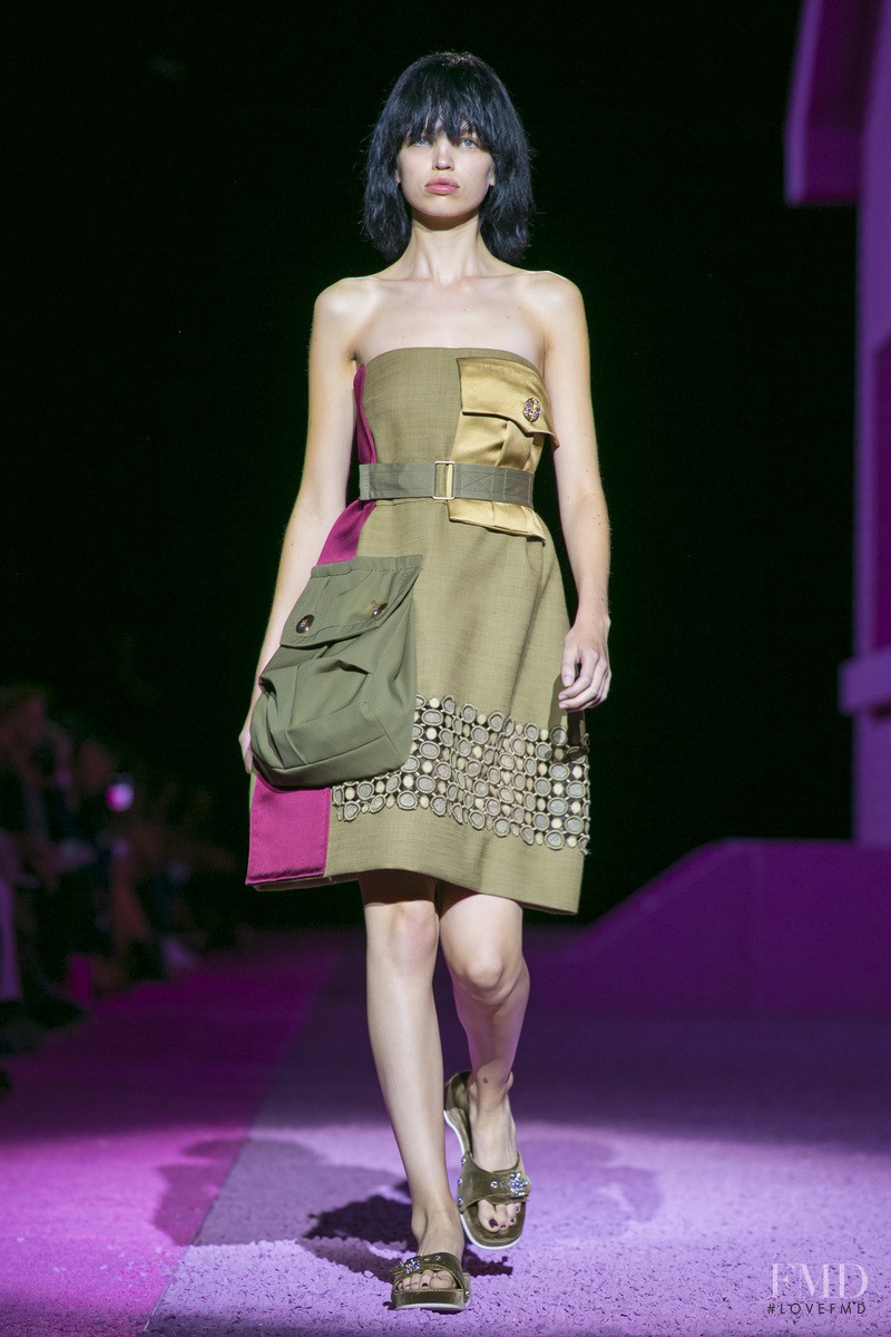 Daphne Groeneveld featured in  the Marc Jacobs fashion show for Spring/Summer 2015