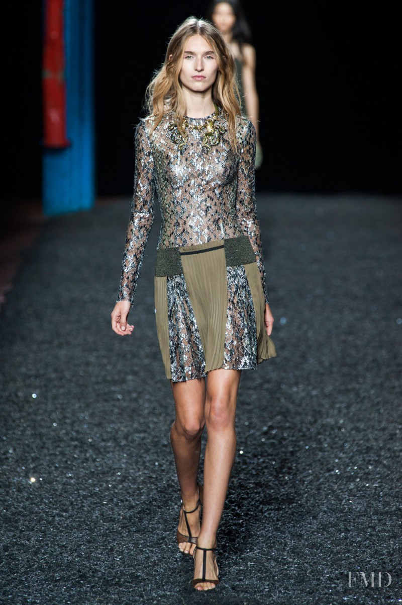 Manuela Frey featured in  the Mary Katrantzou fashion show for Spring/Summer 2015
