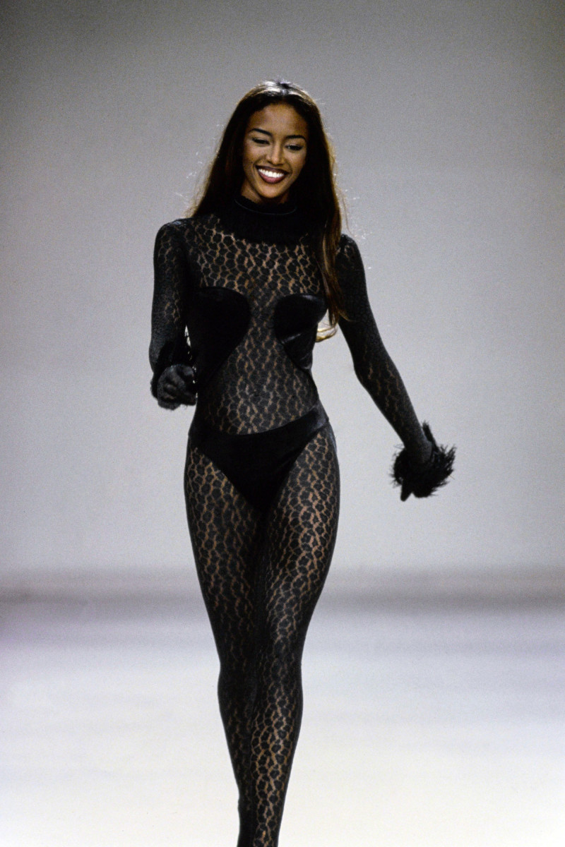 Naomi Campbell featured in  the Alaia fashion show for Autumn/Winter 1991