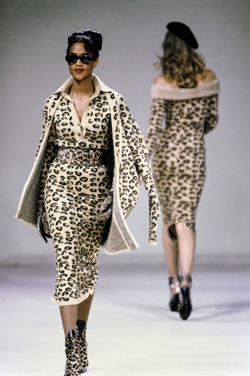 Veronica Webb featured in  the Alaia fashion show for Autumn/Winter 1991