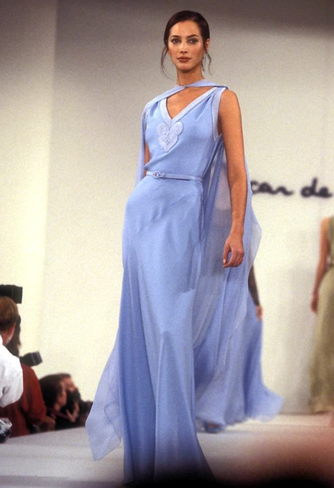 Christy Turlington featured in  the Oscar de la Renta fashion show for Spring/Summer 1991