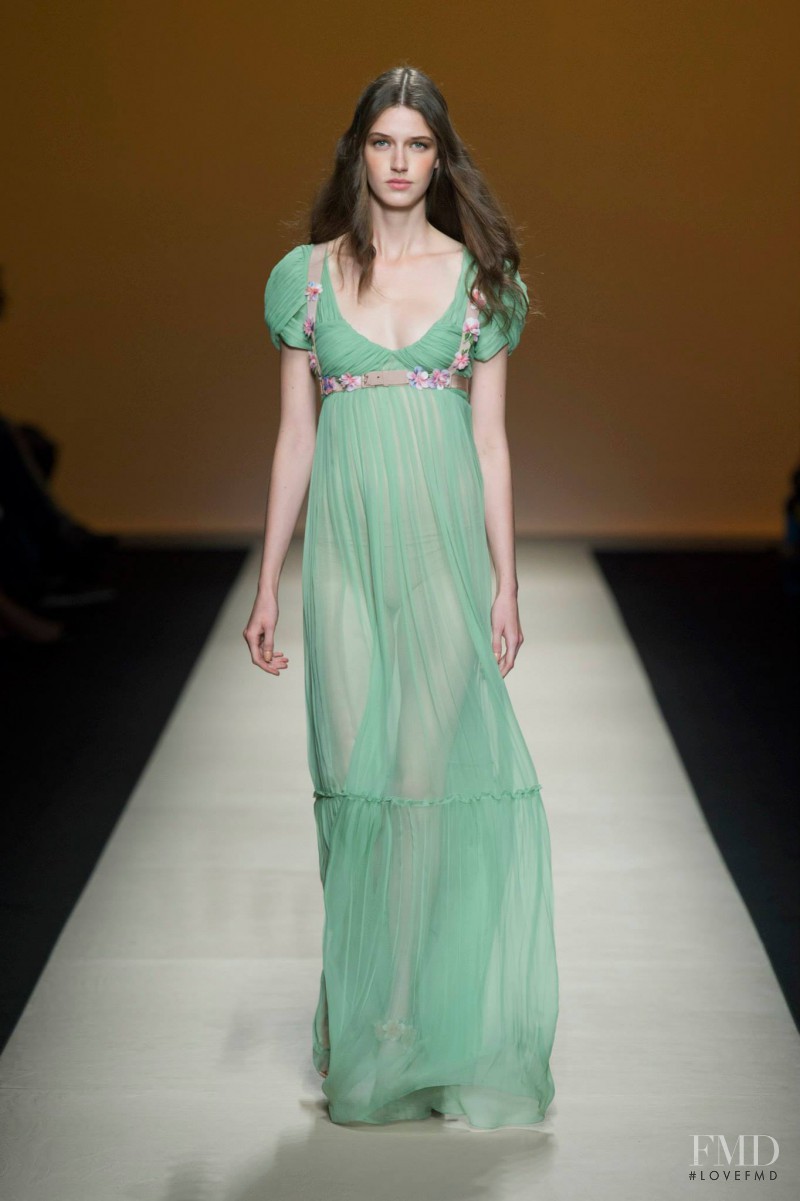 Alberta Ferretti fashion show for Spring/Summer 2015