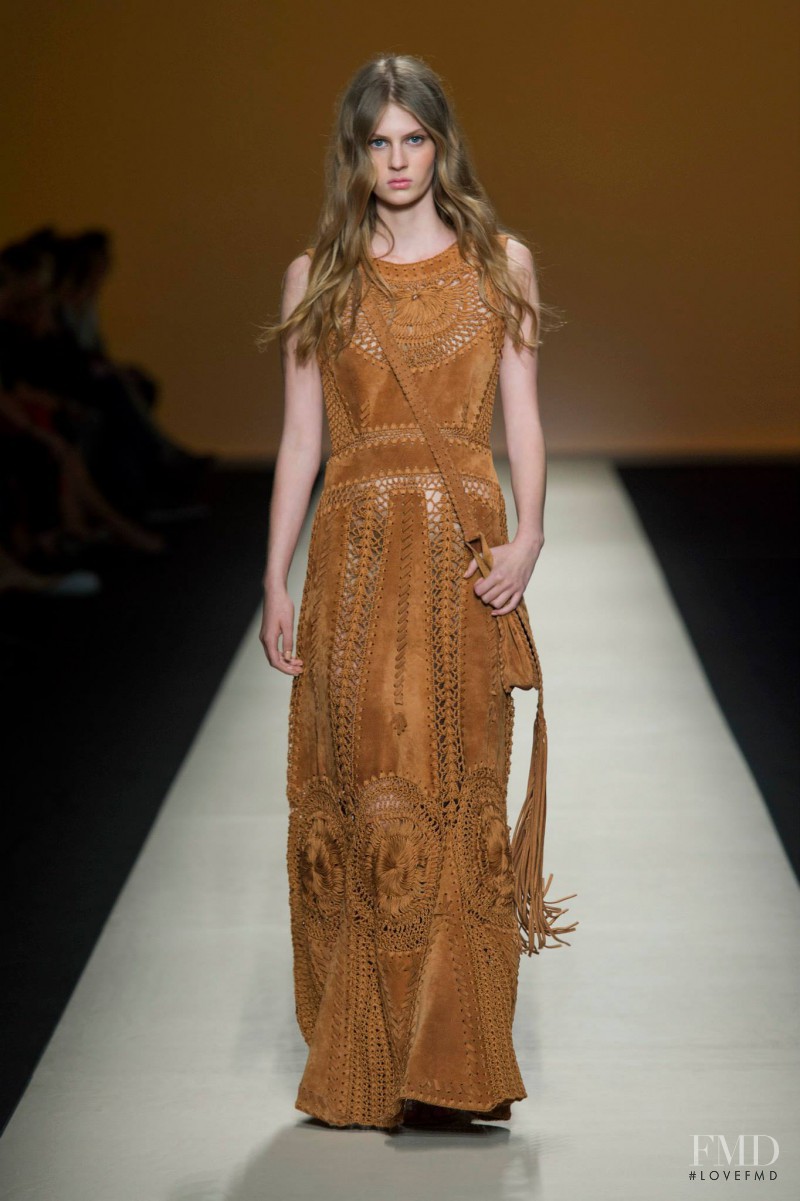 Alberta Ferretti fashion show for Spring/Summer 2015