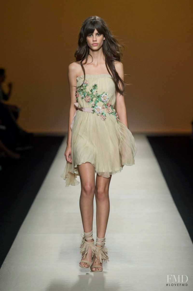 Antonina Petkovic featured in  the Alberta Ferretti fashion show for Spring/Summer 2015