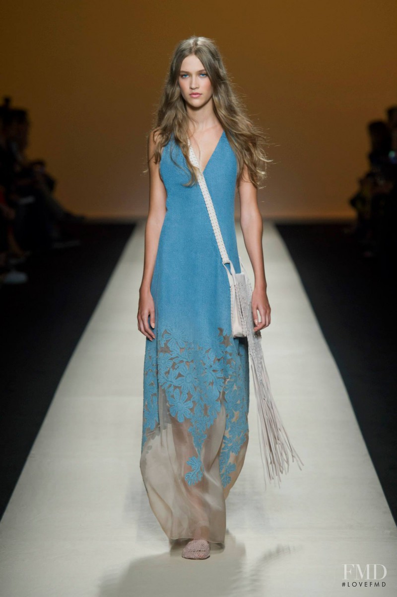 Alberta Ferretti fashion show for Spring/Summer 2015