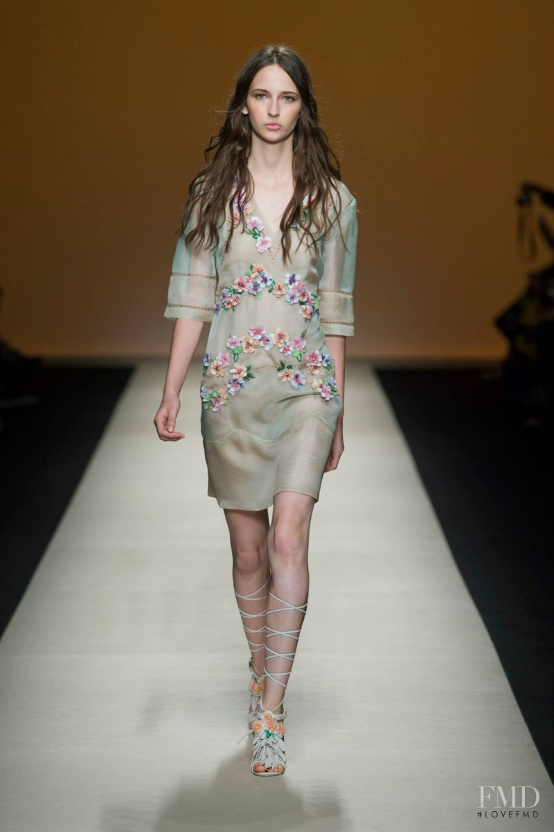 Alberta Ferretti fashion show for Spring/Summer 2015