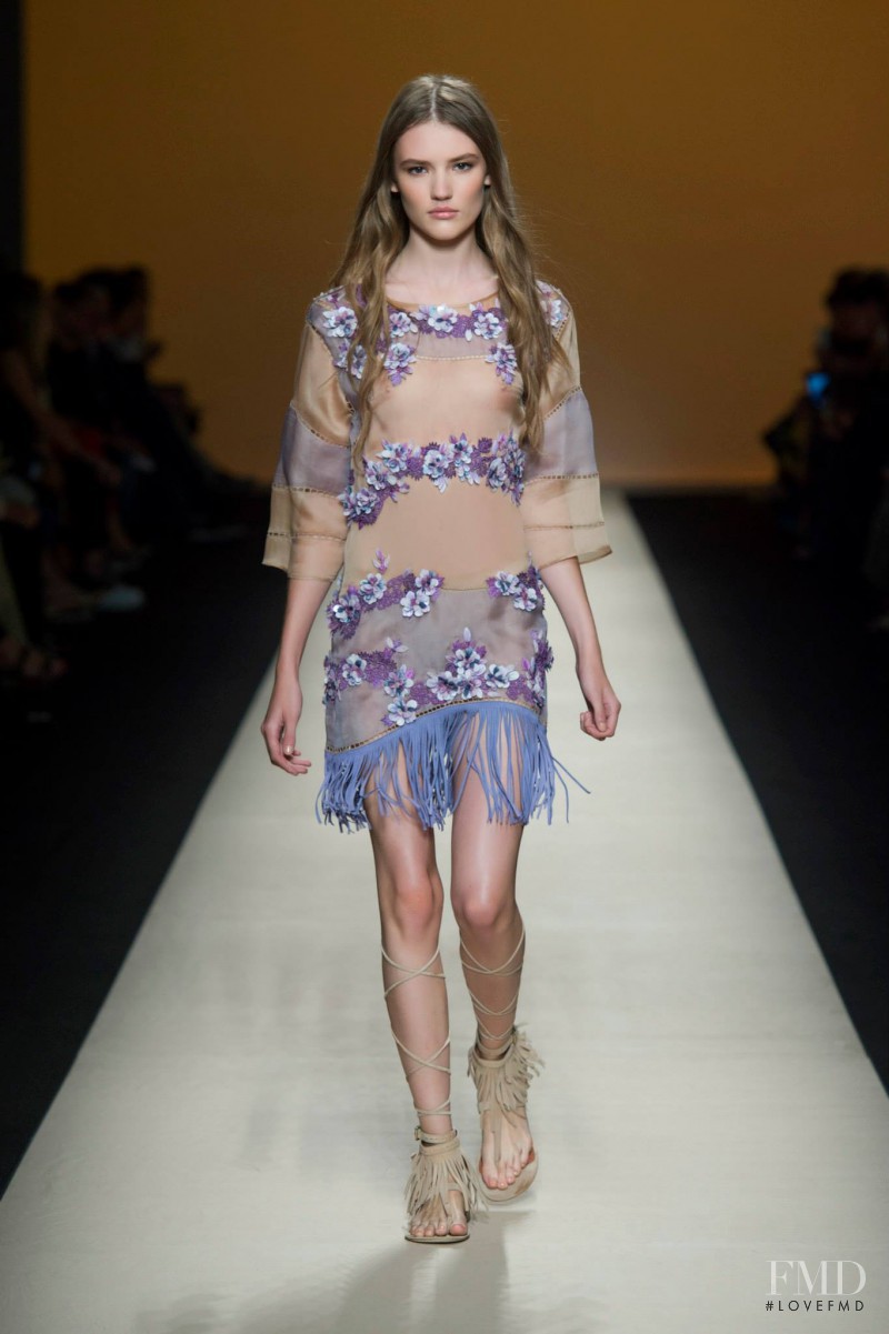 Alberta Ferretti fashion show for Spring/Summer 2015