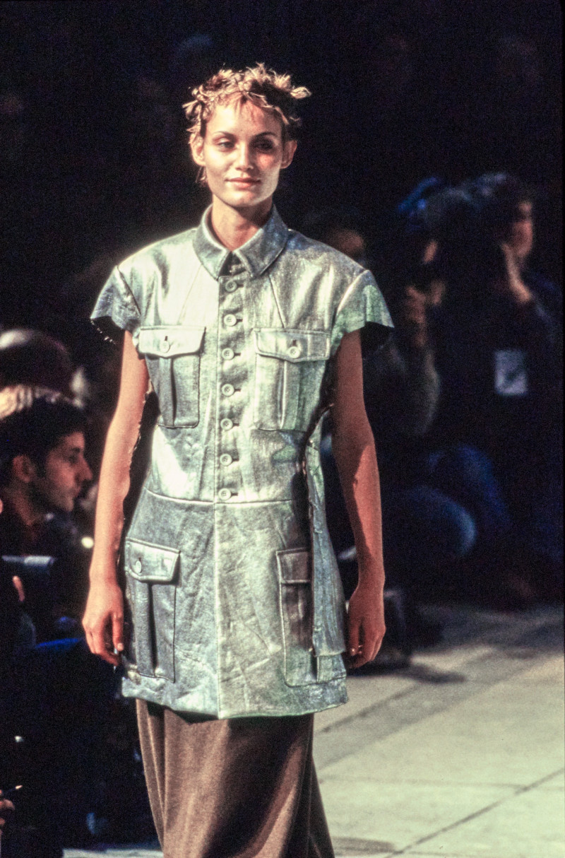 Comme des Garçons fashion show for Autumn/Winter 1994